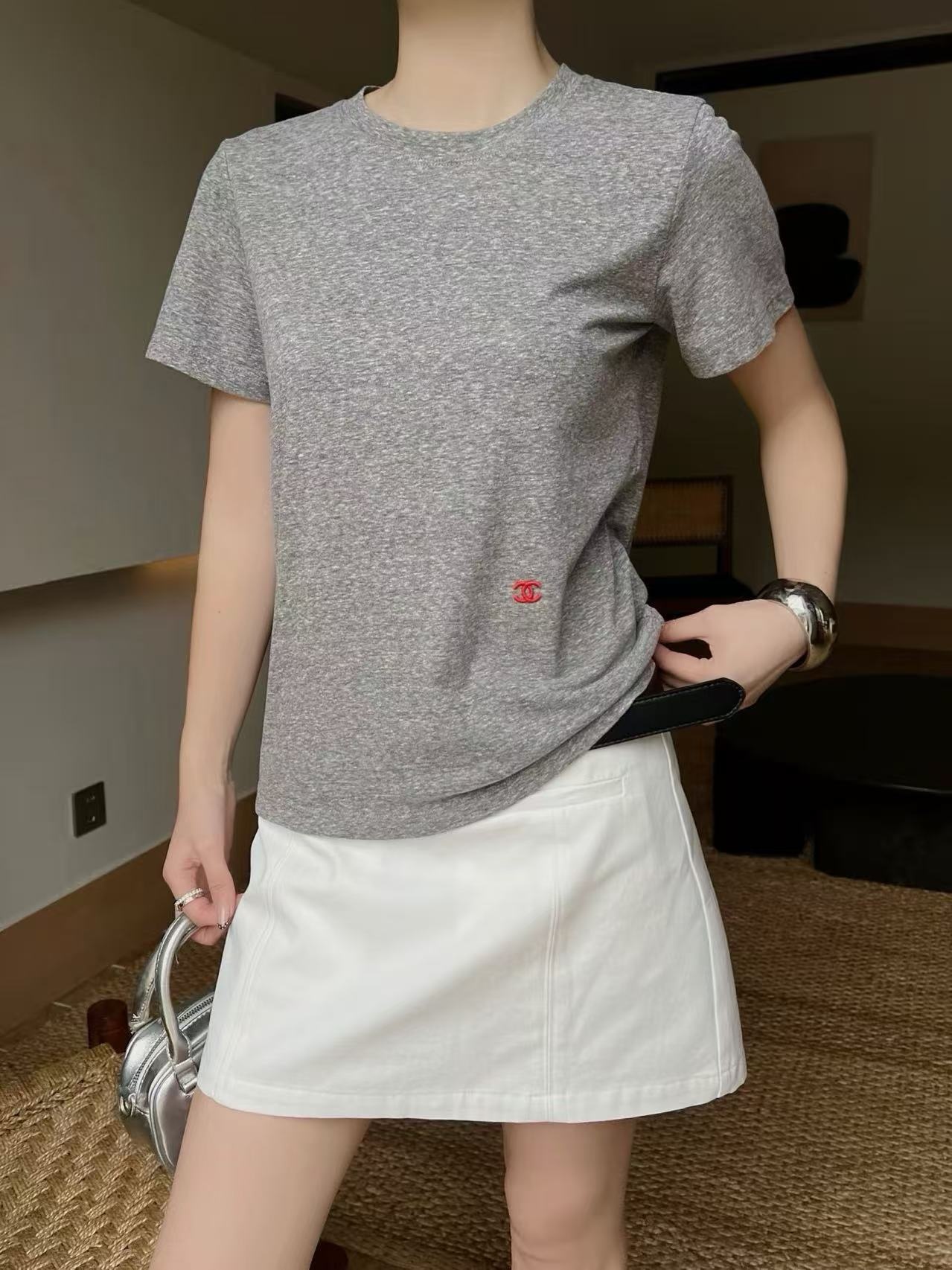 7c046a981f2143b83c0d2b4ae446e4b8.jpg