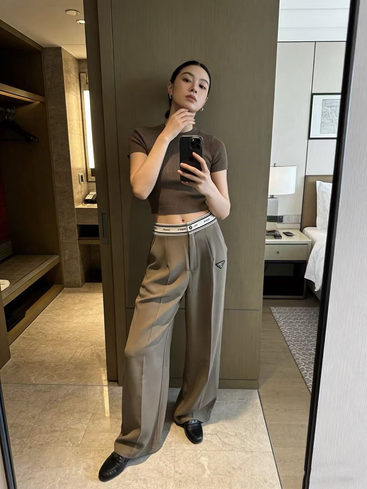 885bb2f62695b5cf5fb52fa81ef0b23a.jpg