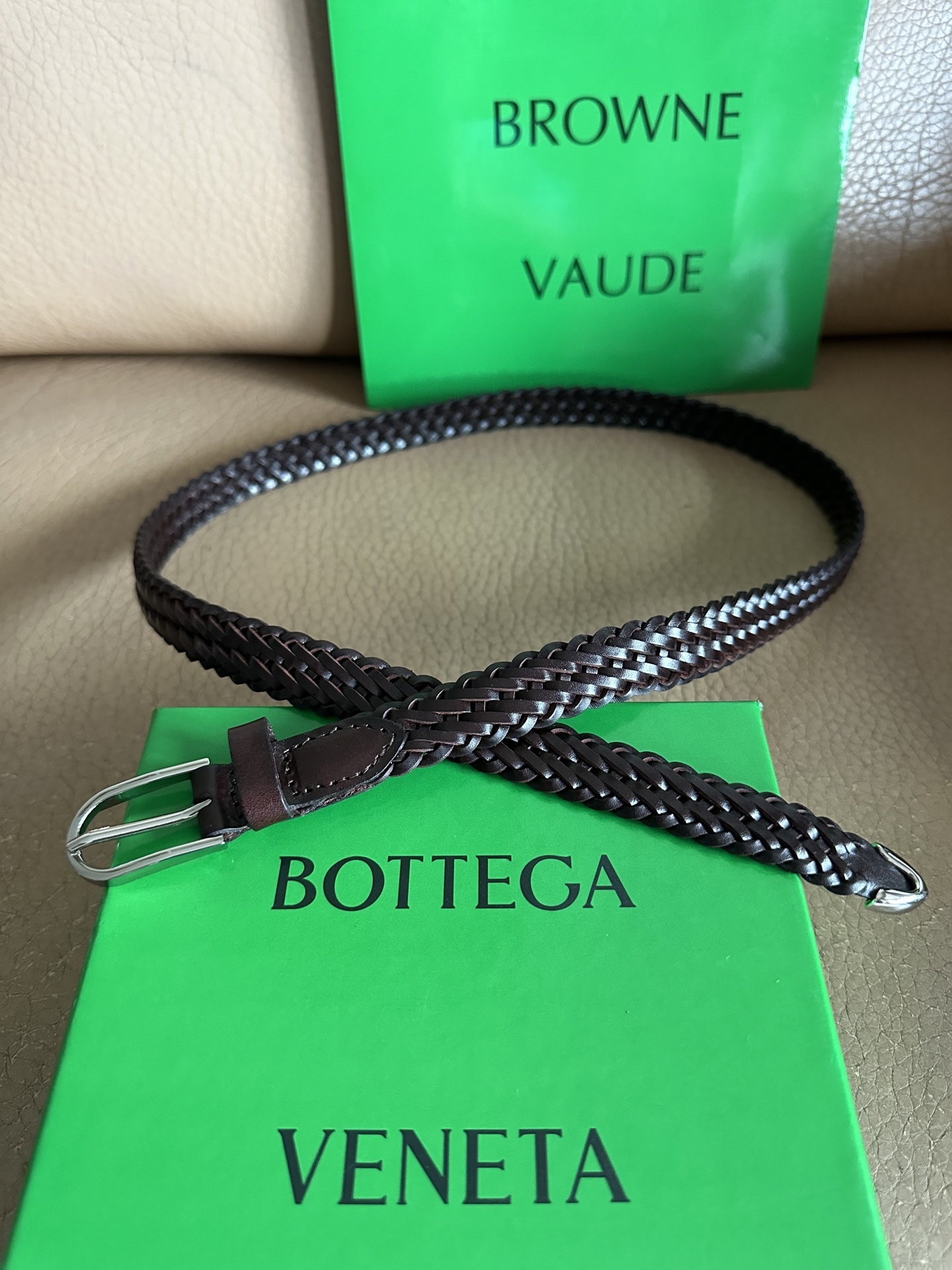 8ab3012d956cb956841ae6b62fee4aa2.jpg