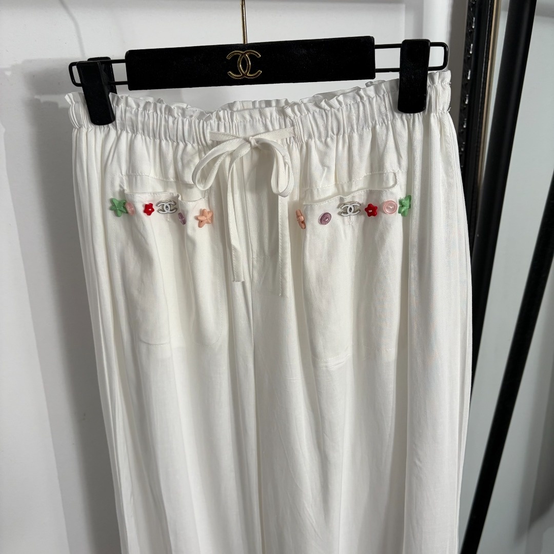 a740456515bb41d4594a3970fcfda2b8.jpg