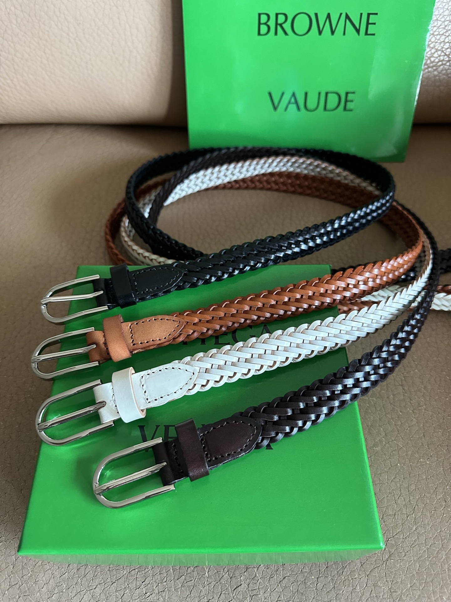 d3993bb2bda20e8bba02eb44163ae6d9.jpg