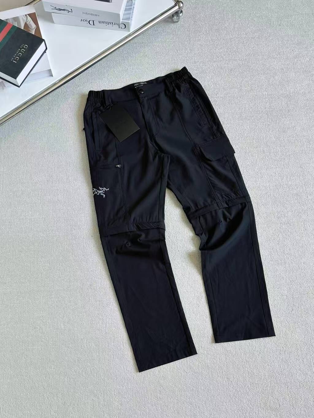 dc8af989bf3412894bc4bdffb938bc6d.jpg