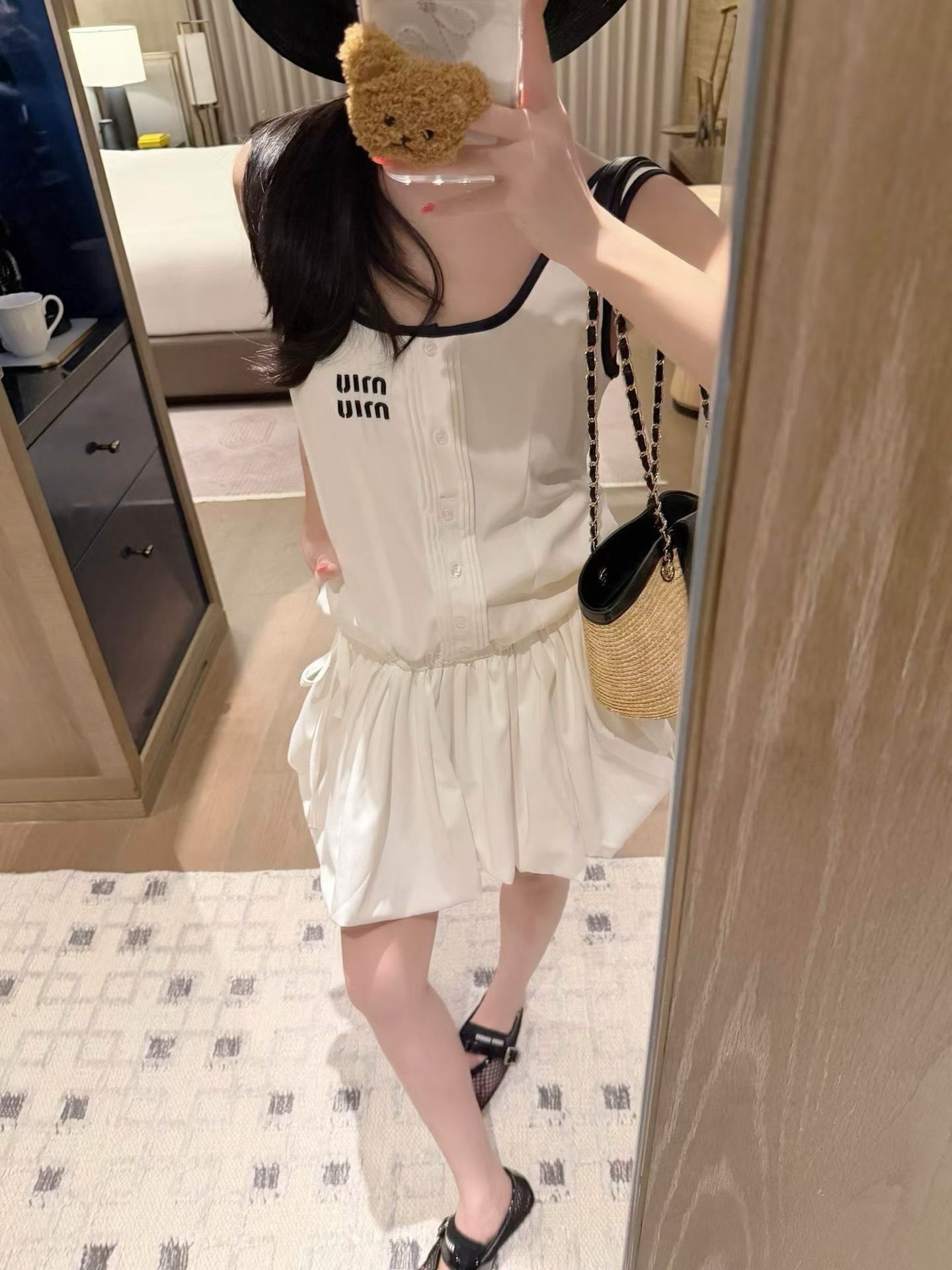 e982394bbc55542f4d8cab9989be1cba.jpg