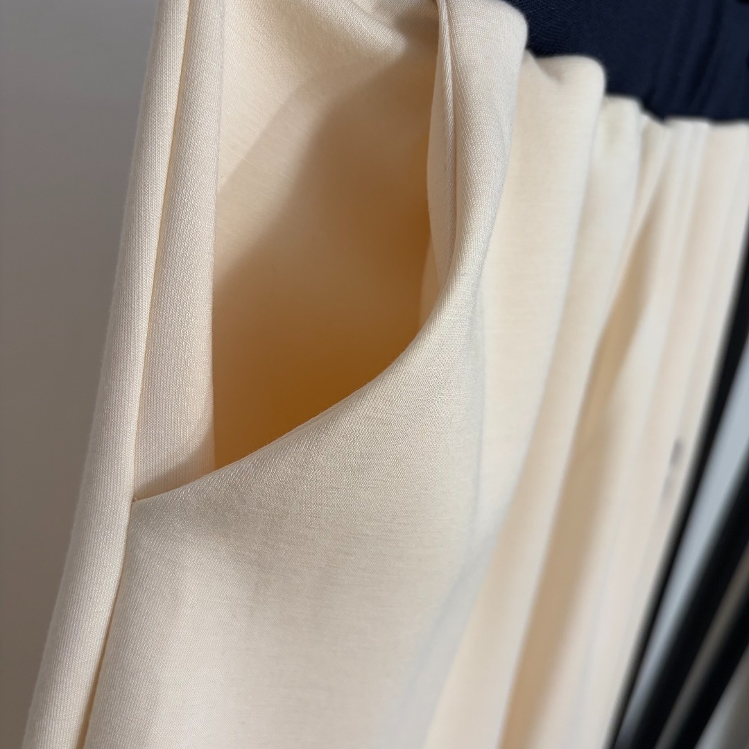 ff7a25518eee30cc6dcec75b579ede6c.jpg