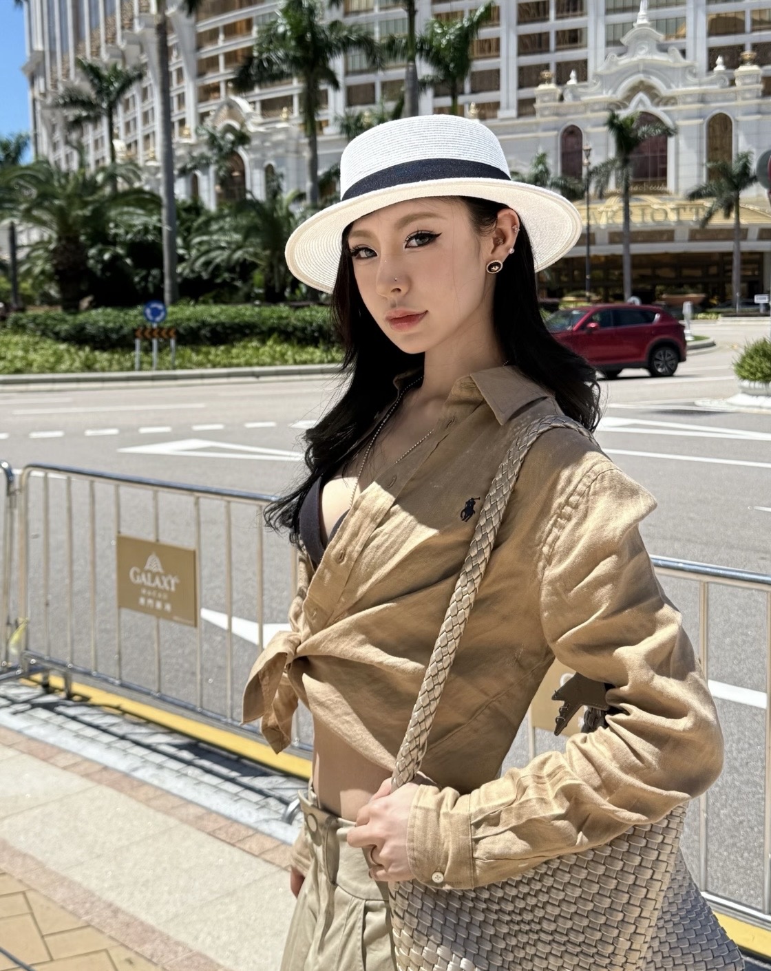 4838137ff2581fcbd84526ca05a8ab3e.jpg