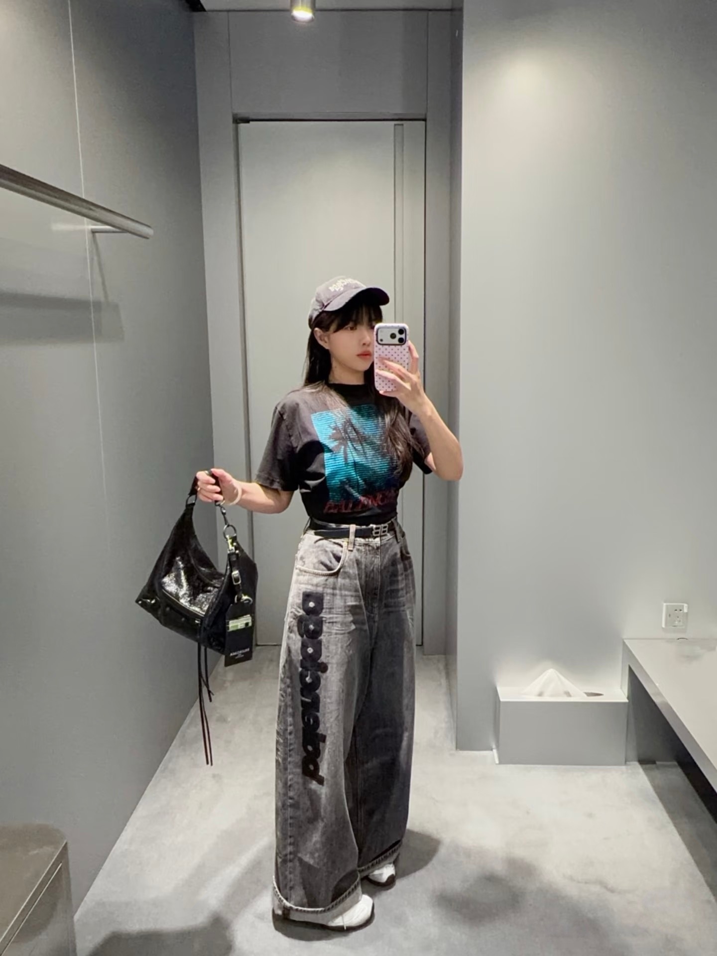4d9c5ab7de7729d7d5cfa8ae0f243e89.jpg