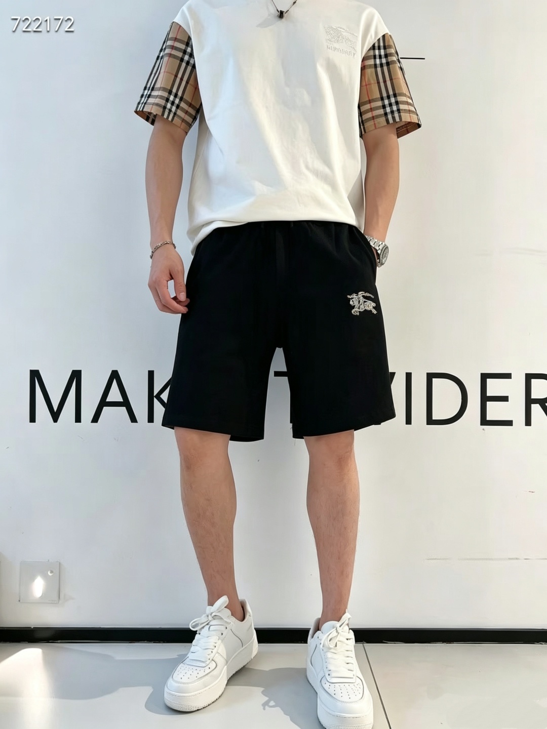 719b40c81f41f84f1ee1b379e1e8afd5.jpg
