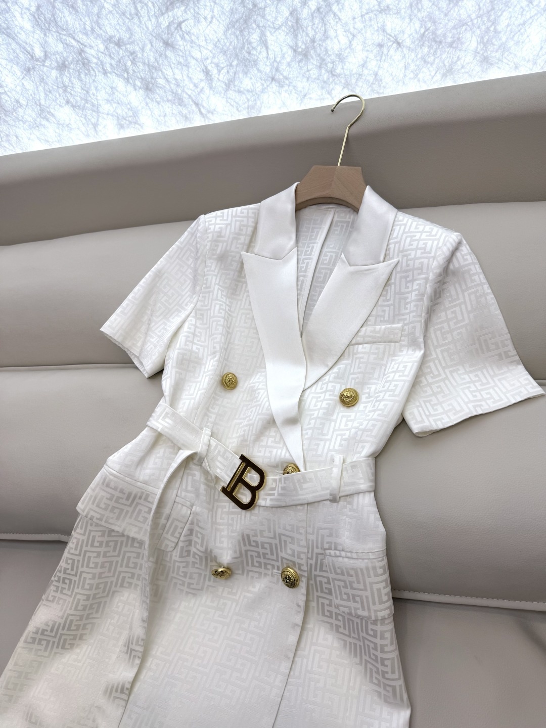 b7142456242f6a968e30c4d7f28c6a2f.jpg