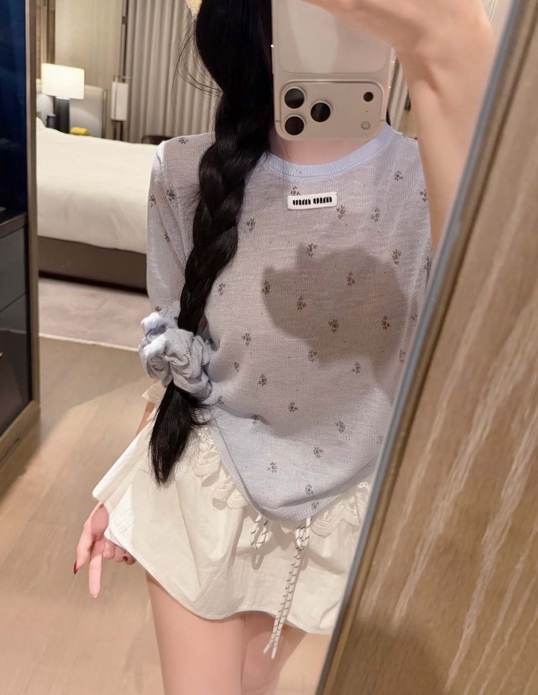 d6d34bdf528bf1903d641d2b50b7c3d2.jpg