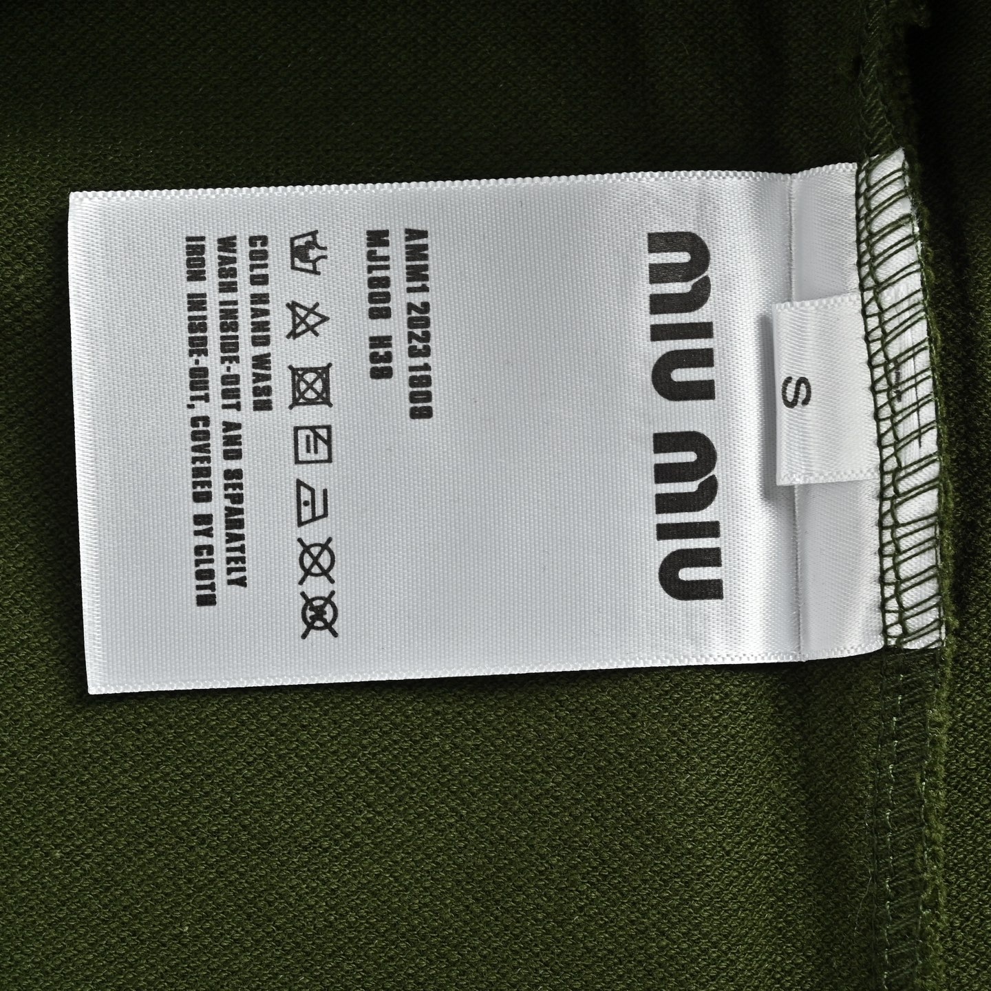 9508daf175c96f04fe14158bc1515f48.jpg