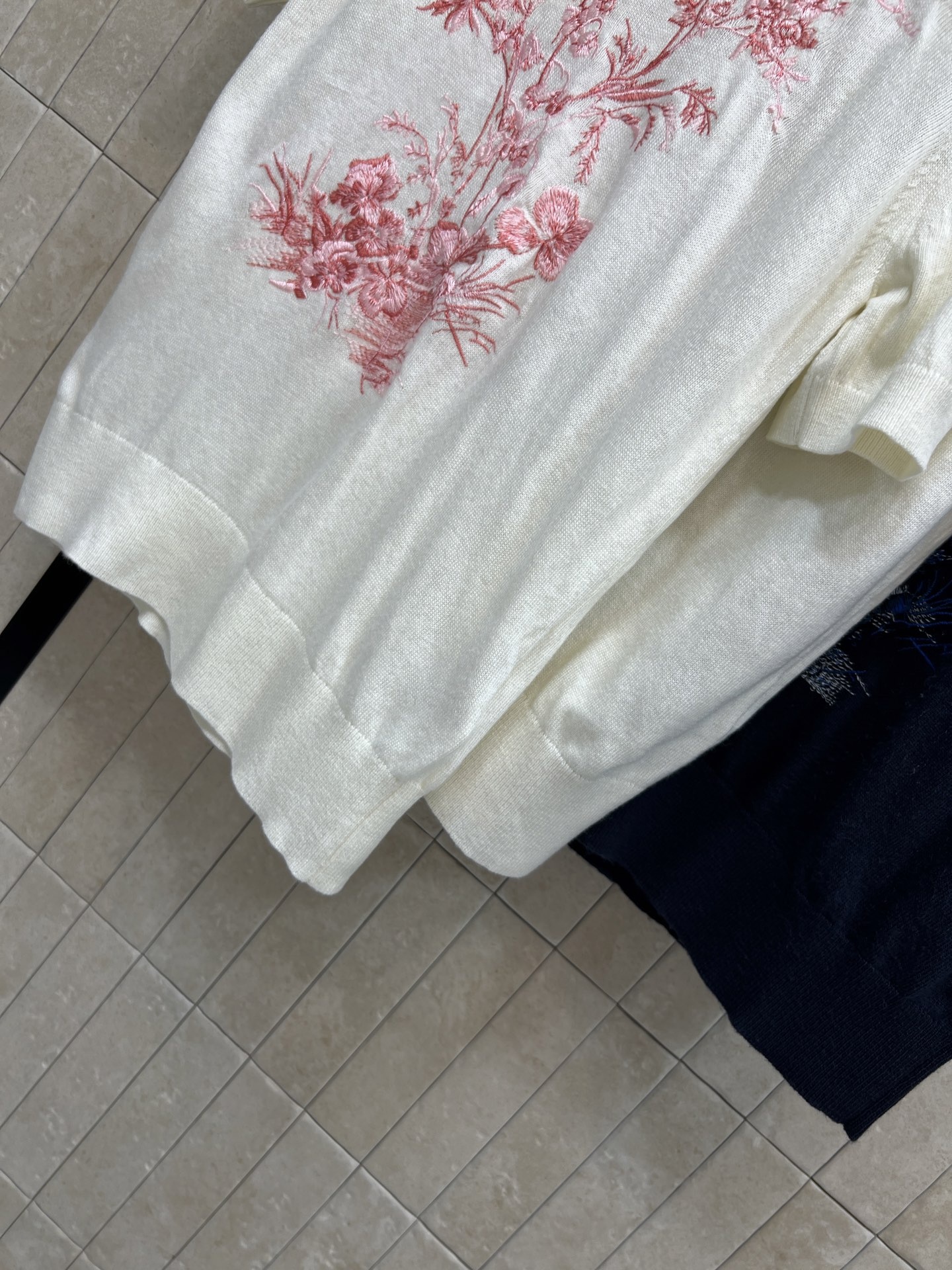 a653bd6ce12c64016b8a5df25066c493.jpg
