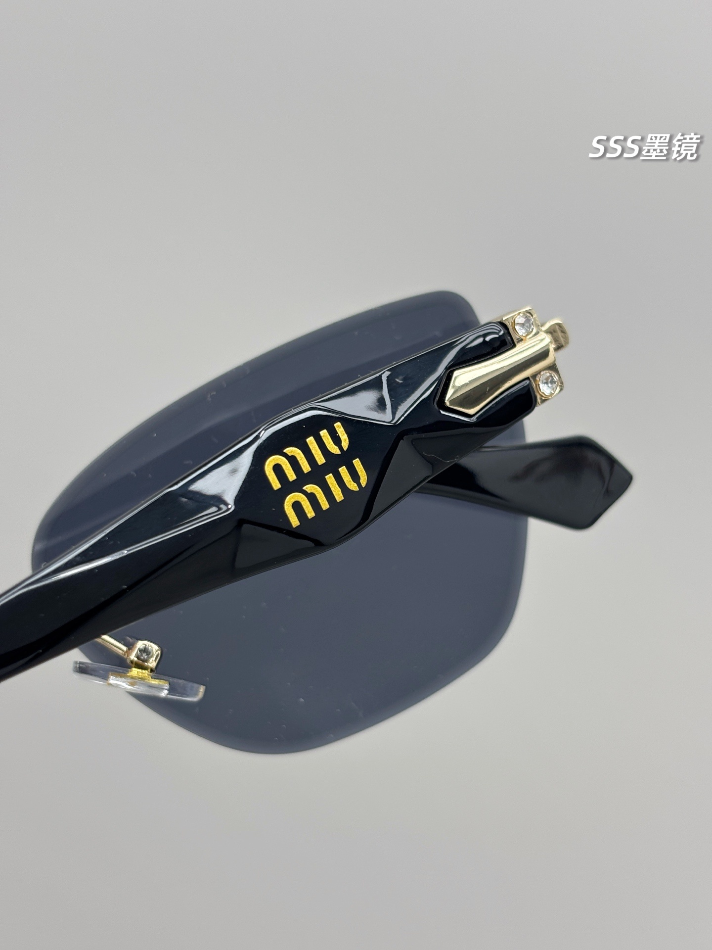 d6d3bf021fad6e87928d8caa553df69b.jpg