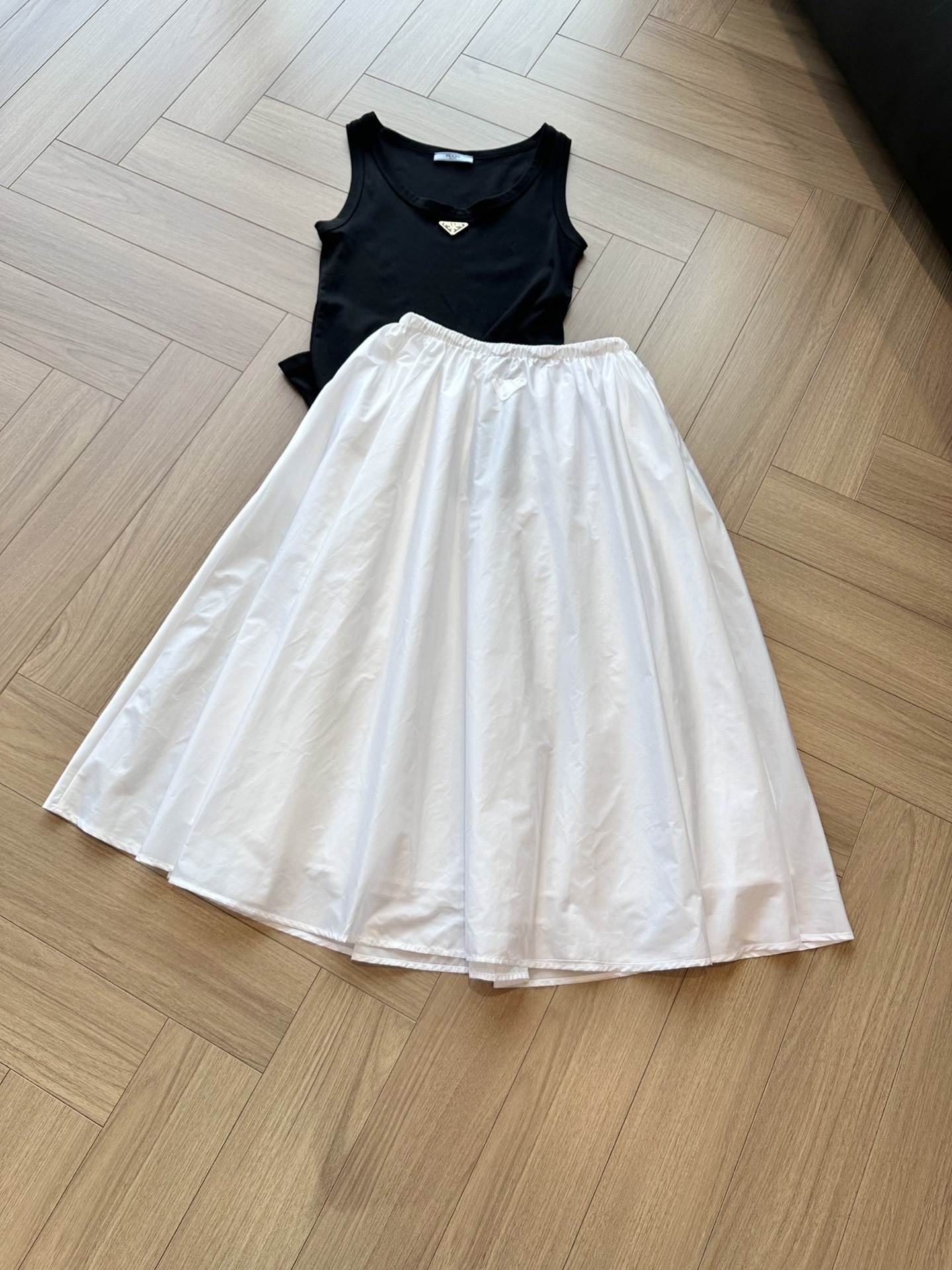 b16f8324bf032128eeed9674c5f9ed70.jpg