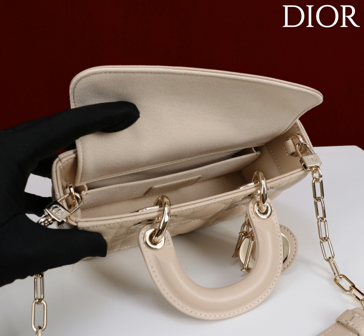 d2280a2ee79972c05db1d1f9a3bc7b65.jpg