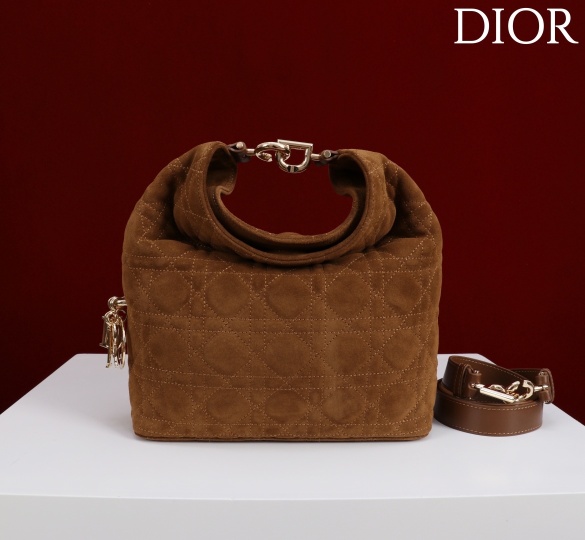 d3dbfa816b5c46a62907a59eaaa5e233.jpg
