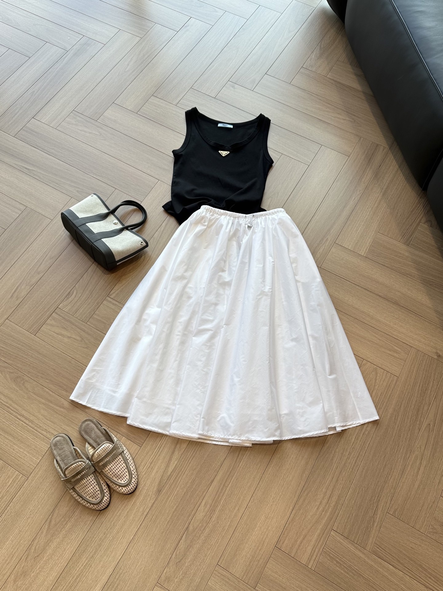 e0d9299fcacec9559880ab017a2a82d6.jpg