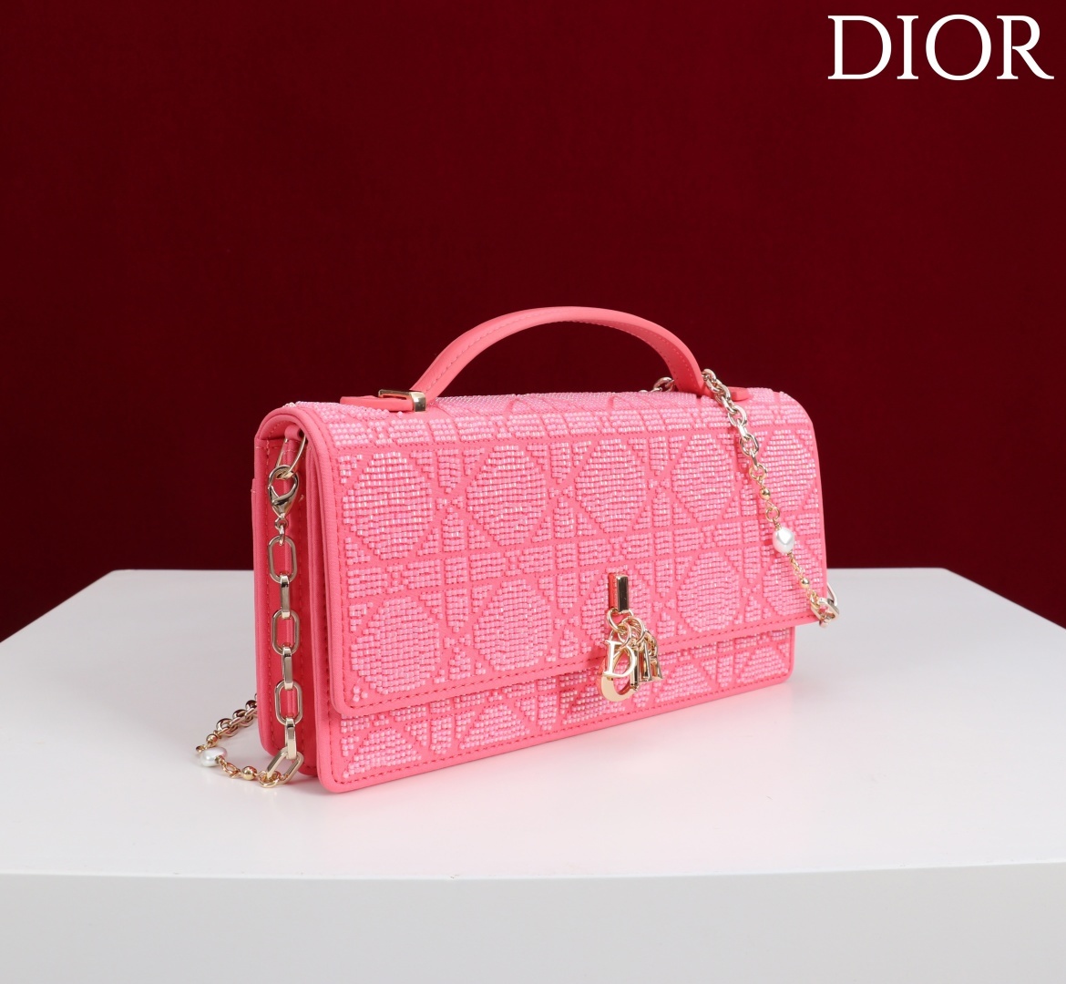 edc10380893cd22949a3eb40eb97b821.jpg