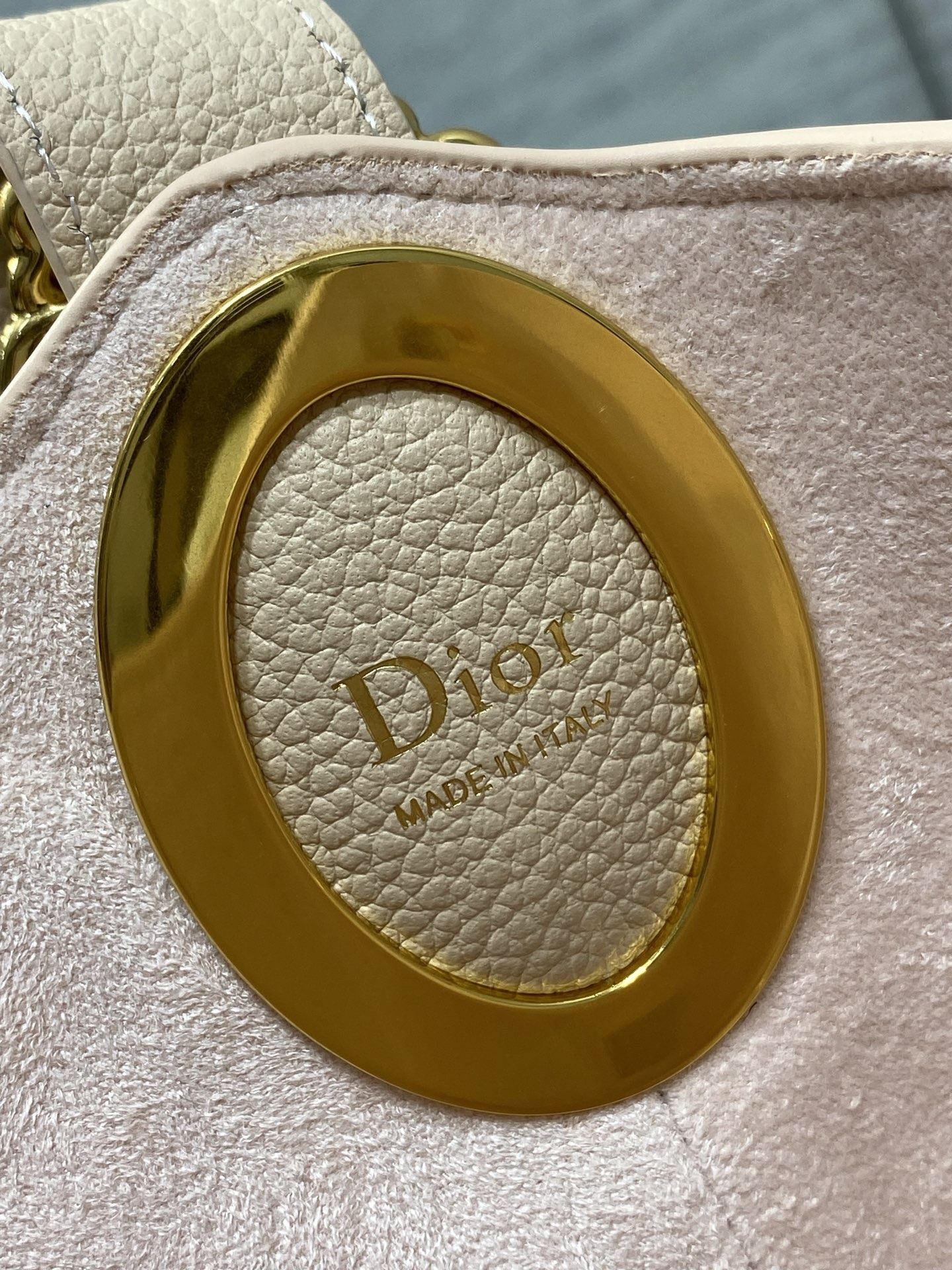 d40692e9442e75fa7548f3a7dea1ea47.jpg