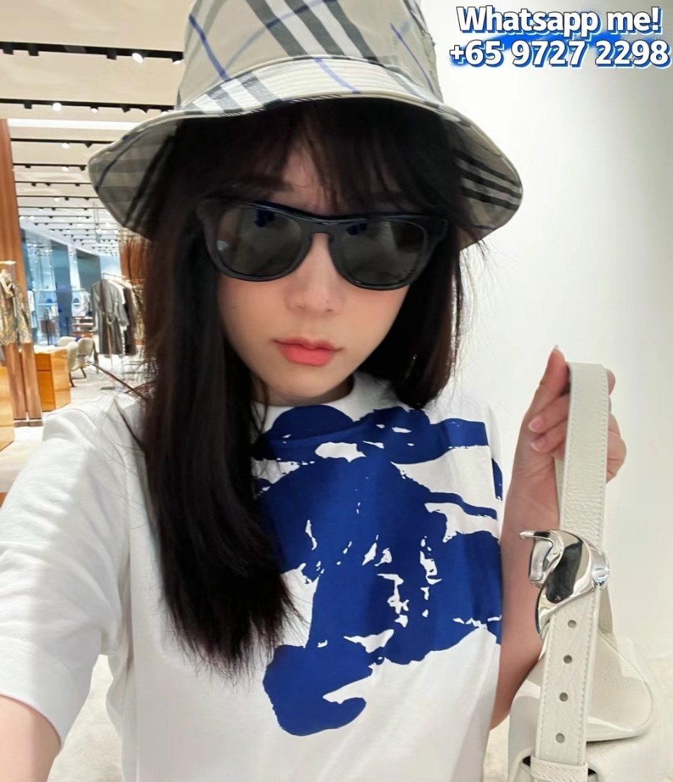 3adfde6a0511d95f5be9cc8b4ea37b36.jpg