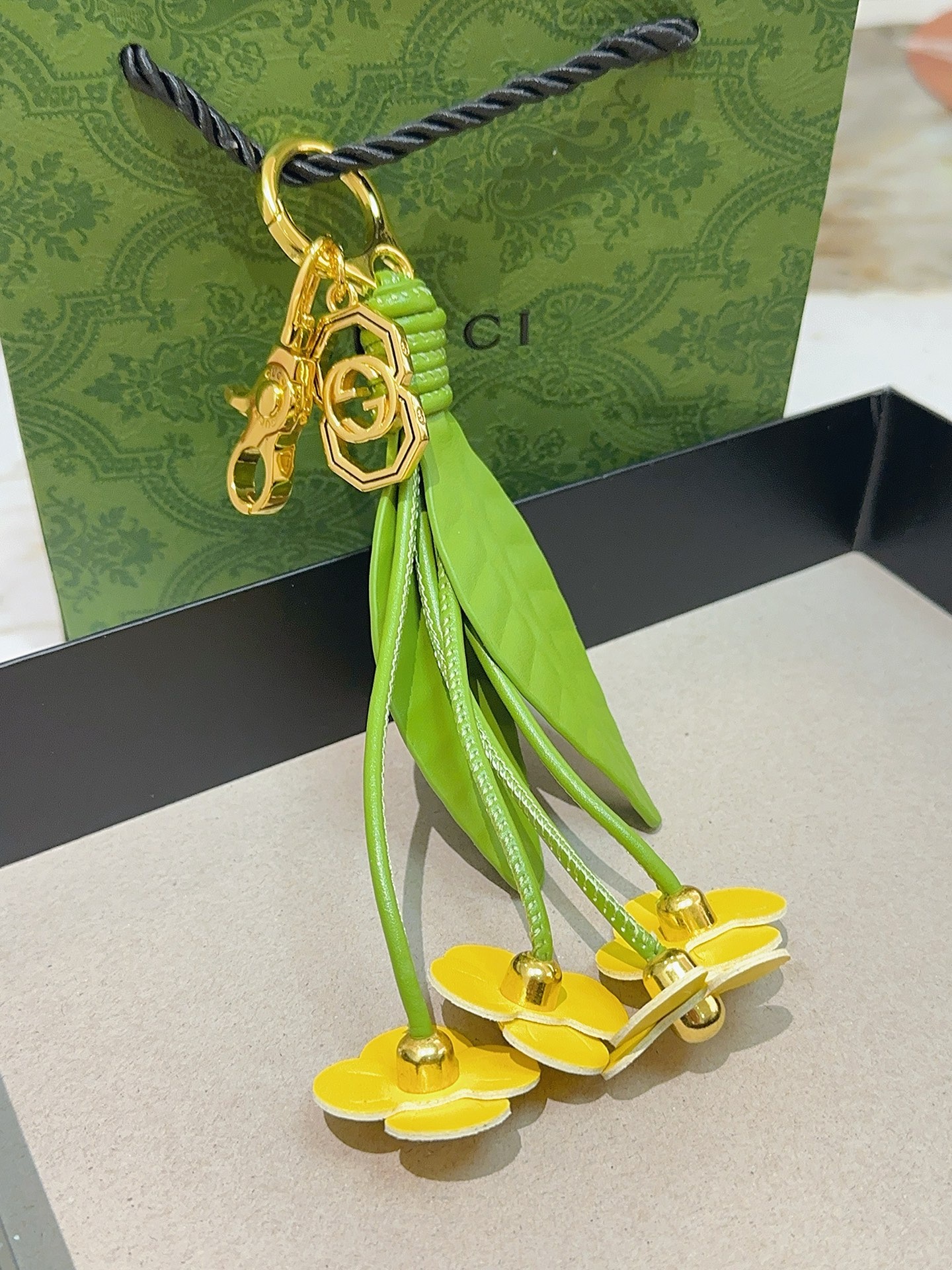 23b63c29a21e30510fd12e941a8fac8e.jpg