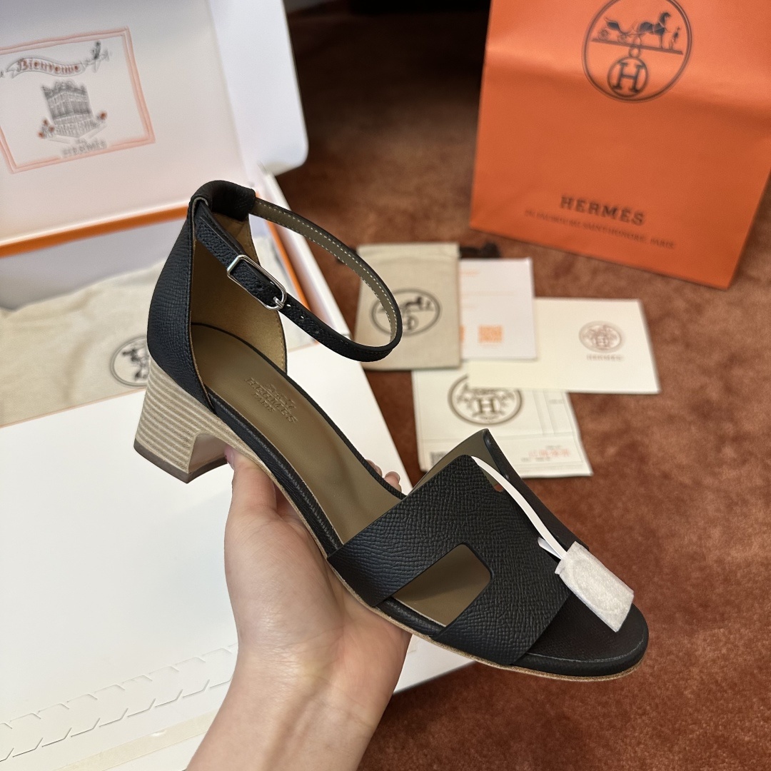 825a4a6c4a55d7e9bc6ad365d5680852.jpg