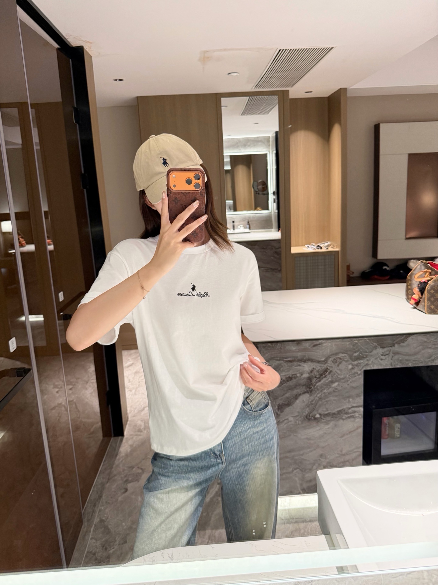 96bc4d17bcf106675b88e63032fff34f.jpg