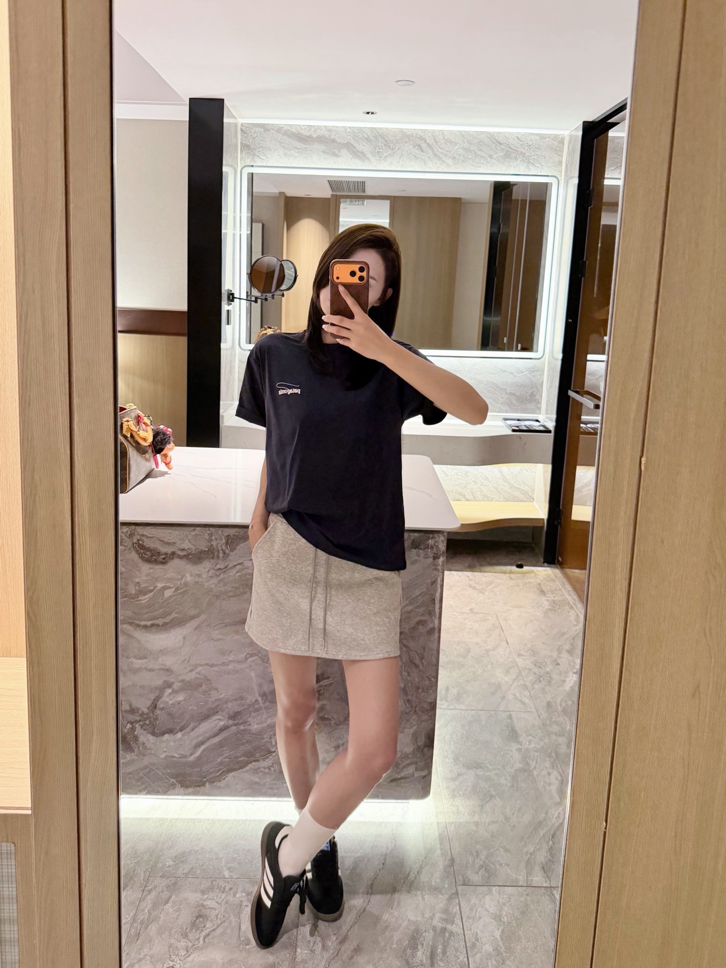 dfab9d579bebac9e6beb90e51641d3d9.jpg