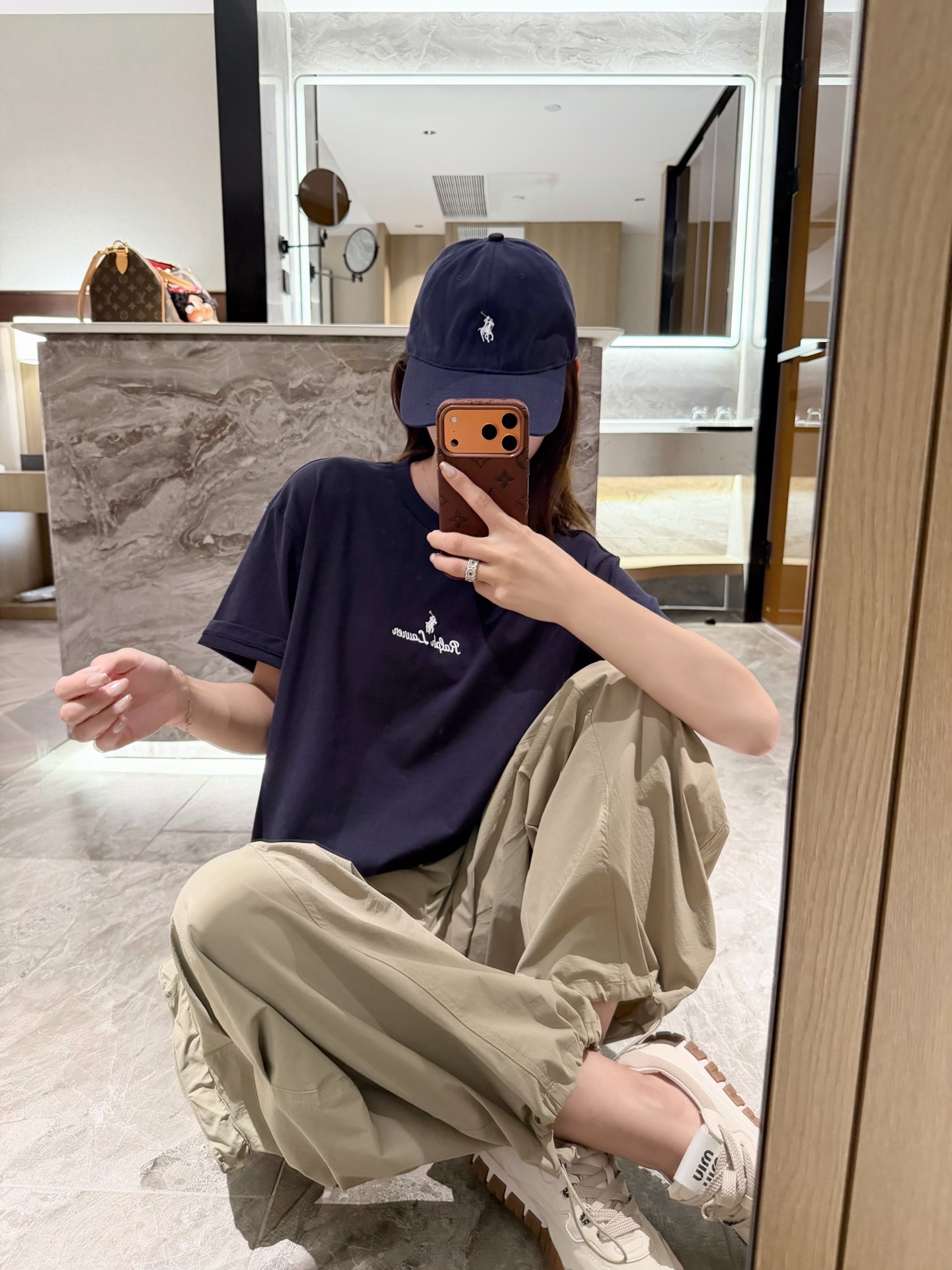 f979db646ebe471dab7142c514c76c95.jpg