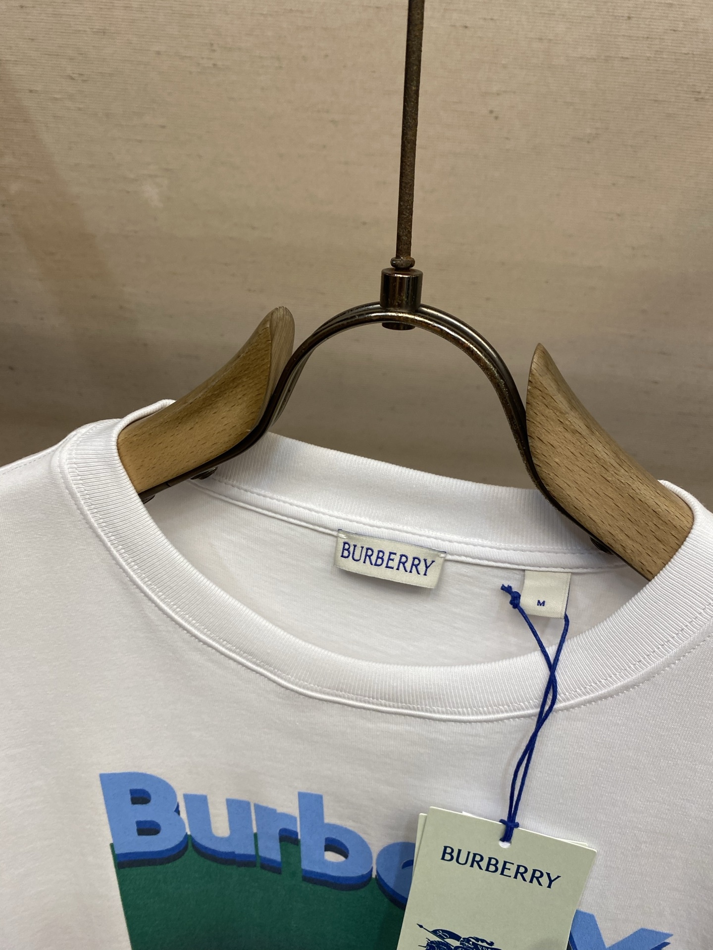 52c4b37ee51d7a6fb9e5094cc6323224.jpg