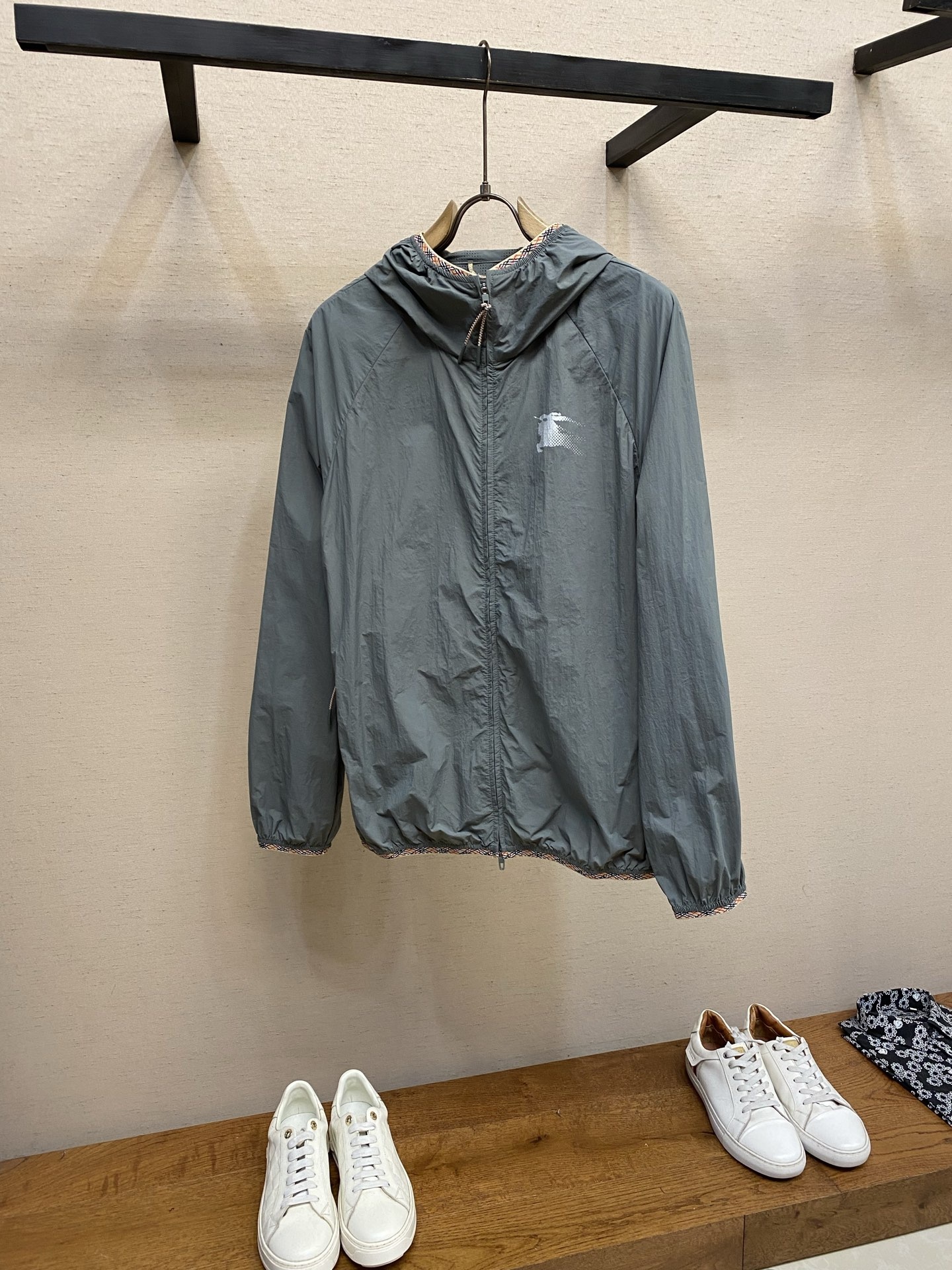 93cfac0b3445ba6daa8087abf76bc197.jpg