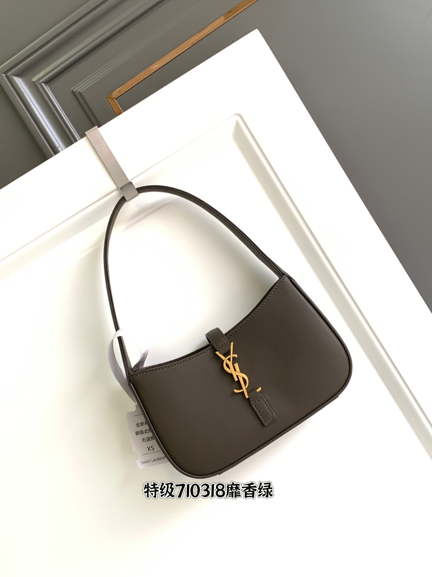 d64e9dae5d60dd8954b776be2c26f166.jpg