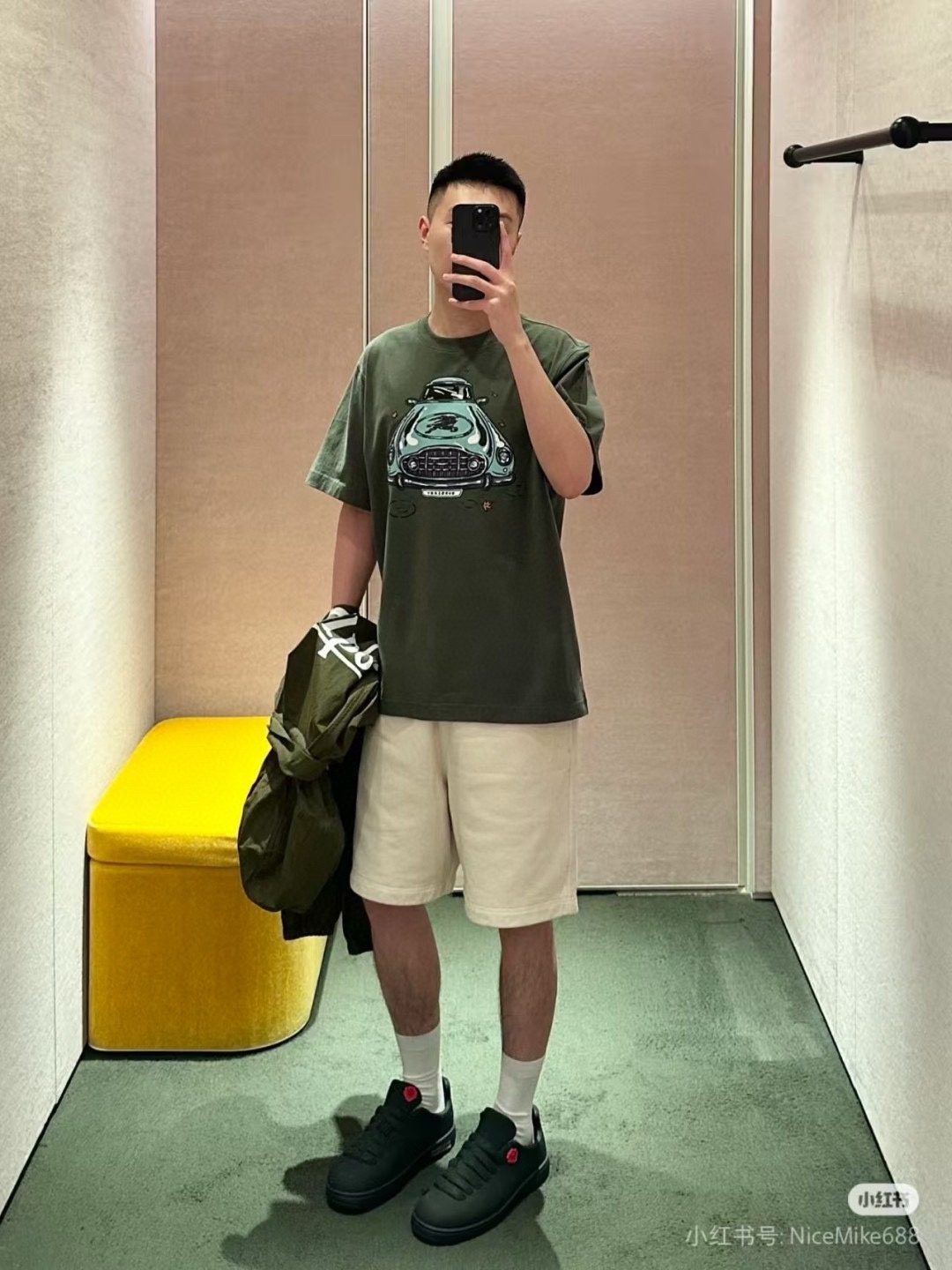 2d1dc22cc29353f0ae059124515bd71d.jpg