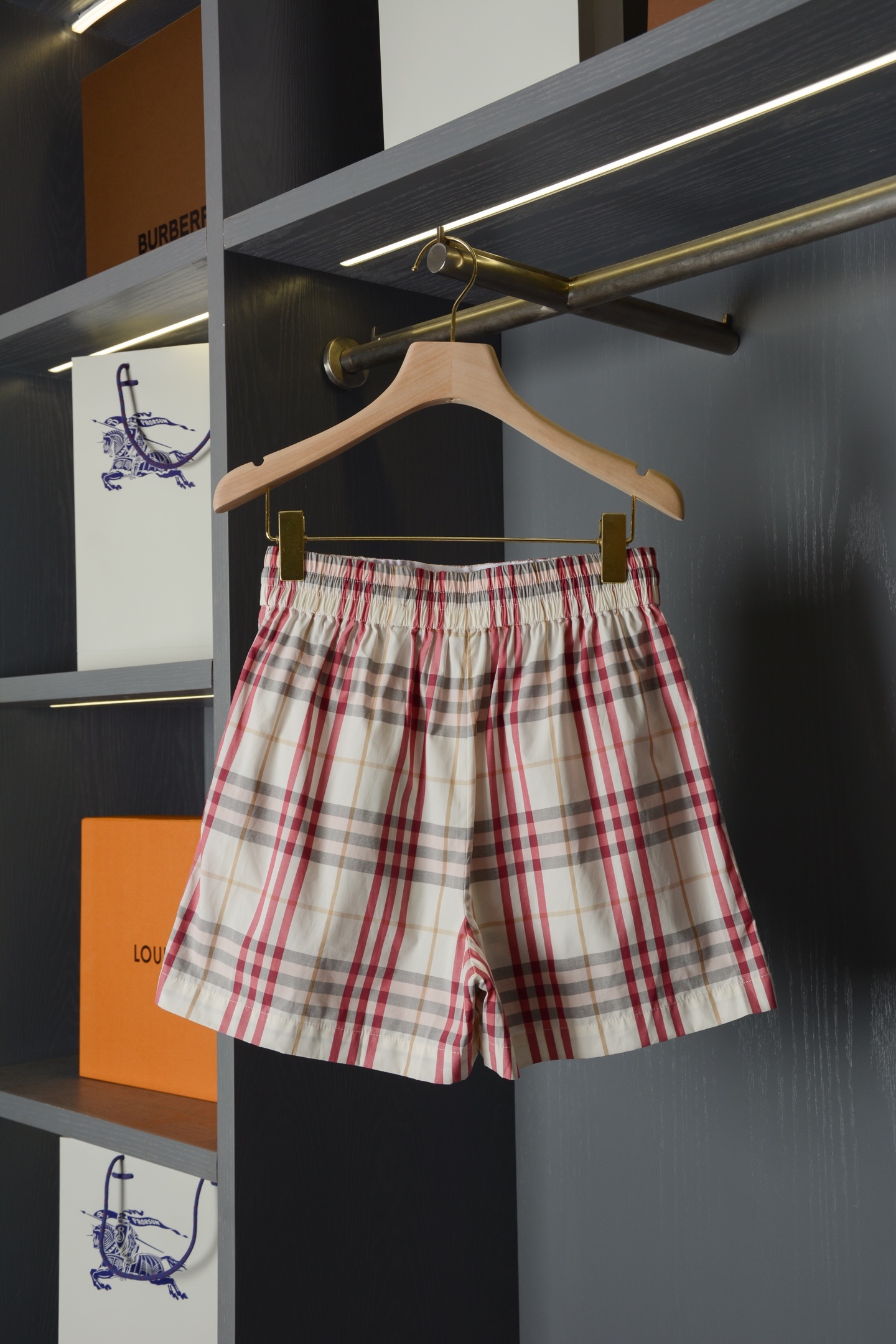 36ded94c2c76a110d8d25fea1ea52f80.jpg