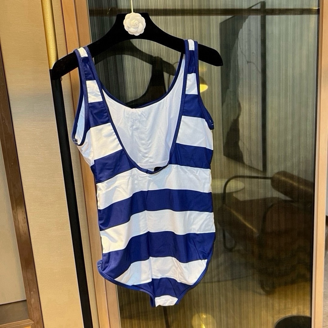 3884e24b03c4e78223ee5481554ff11d.jpg