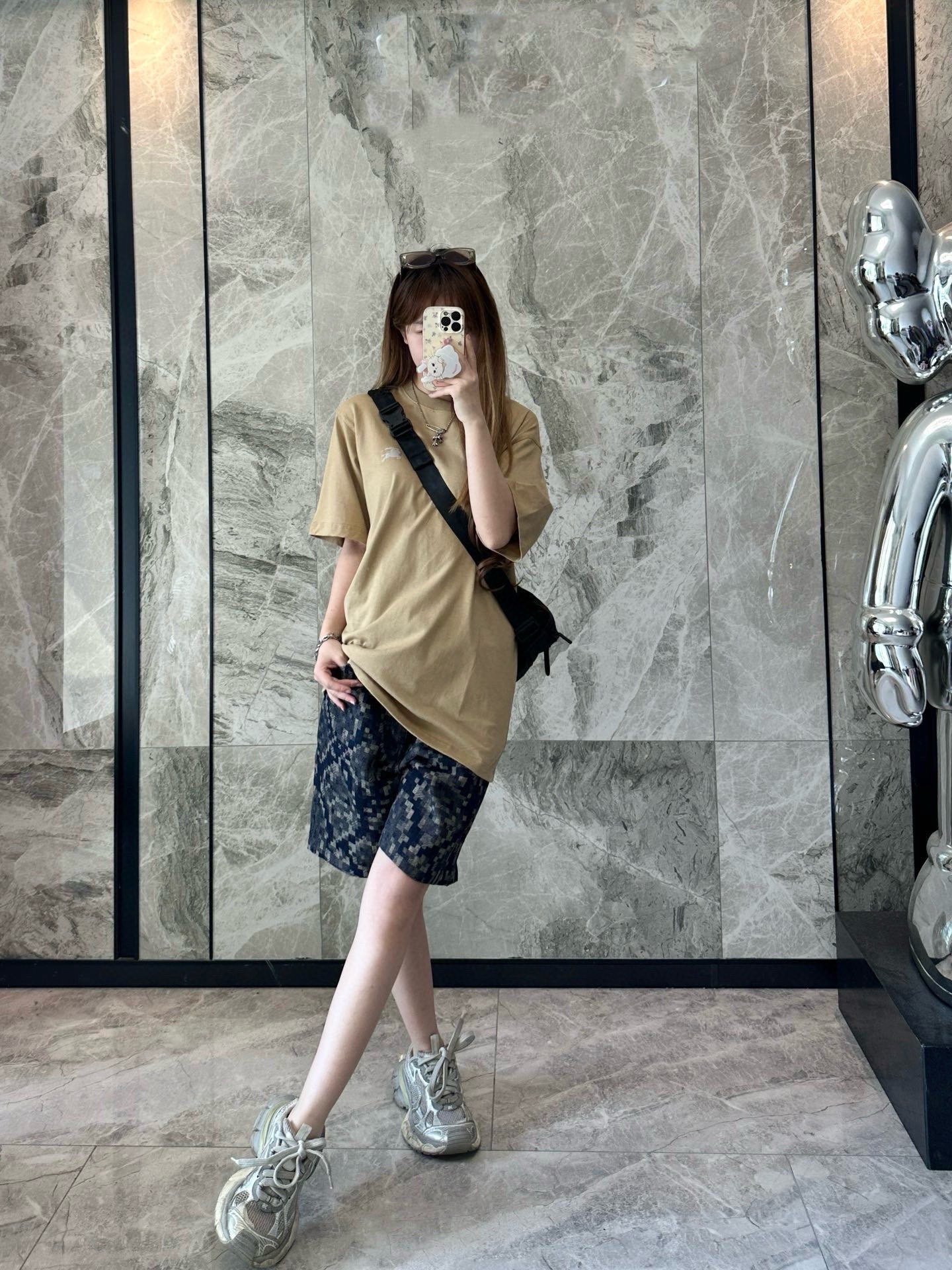 4c4870dd286b0d9e612758a7848adbc6.jpg