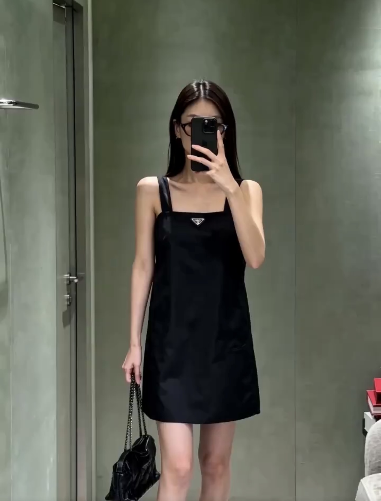 4f3d8fb88540465eaa829aa2d5a998c2.jpg