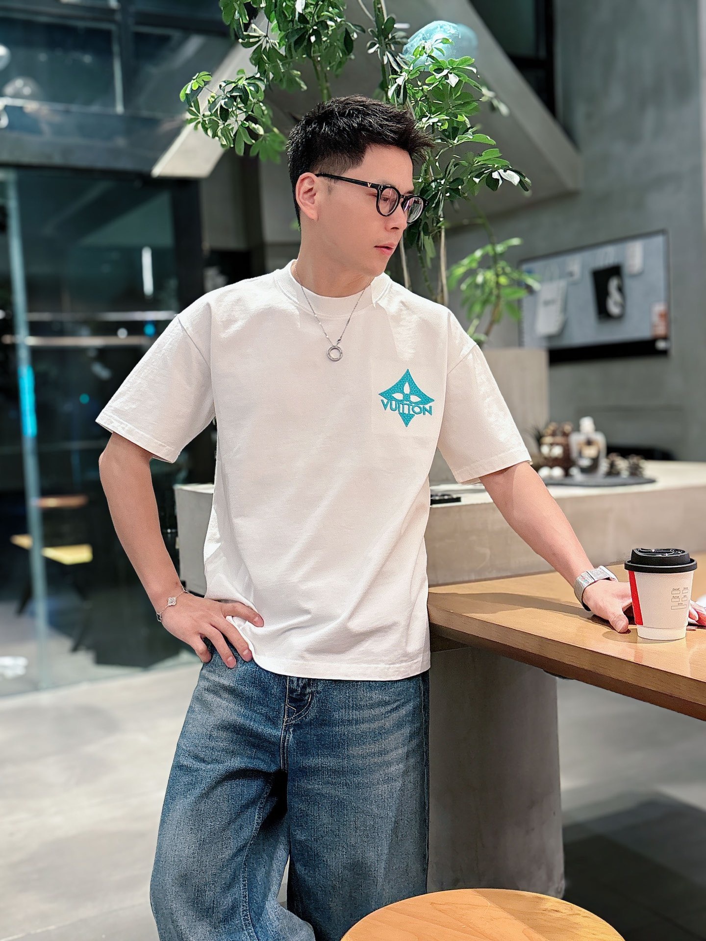 5ae345b6bf8104aeca0ffda90fd195ee.jpg