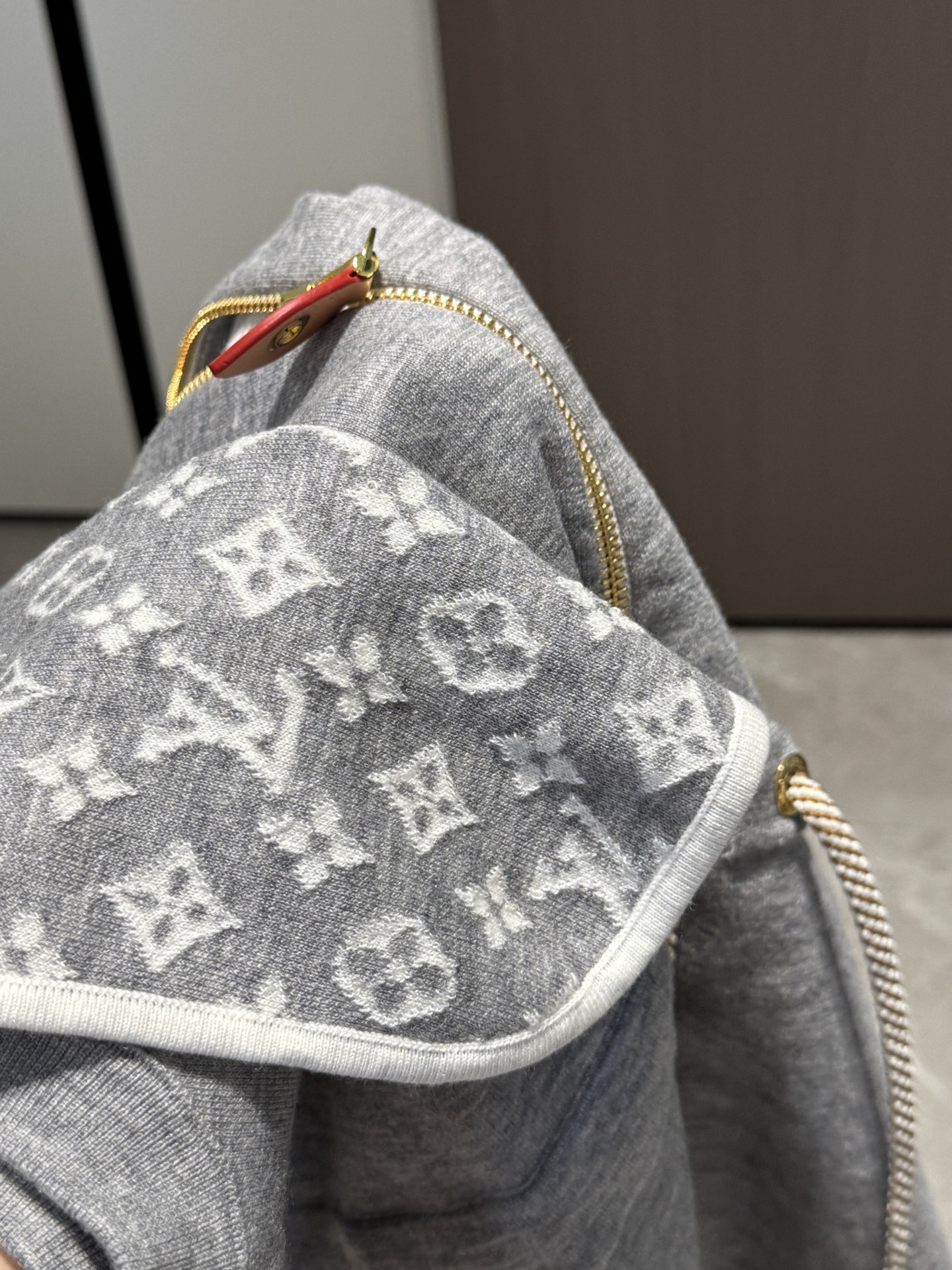 6928e83f4dbf7b383d0fde2669022d08.jpg