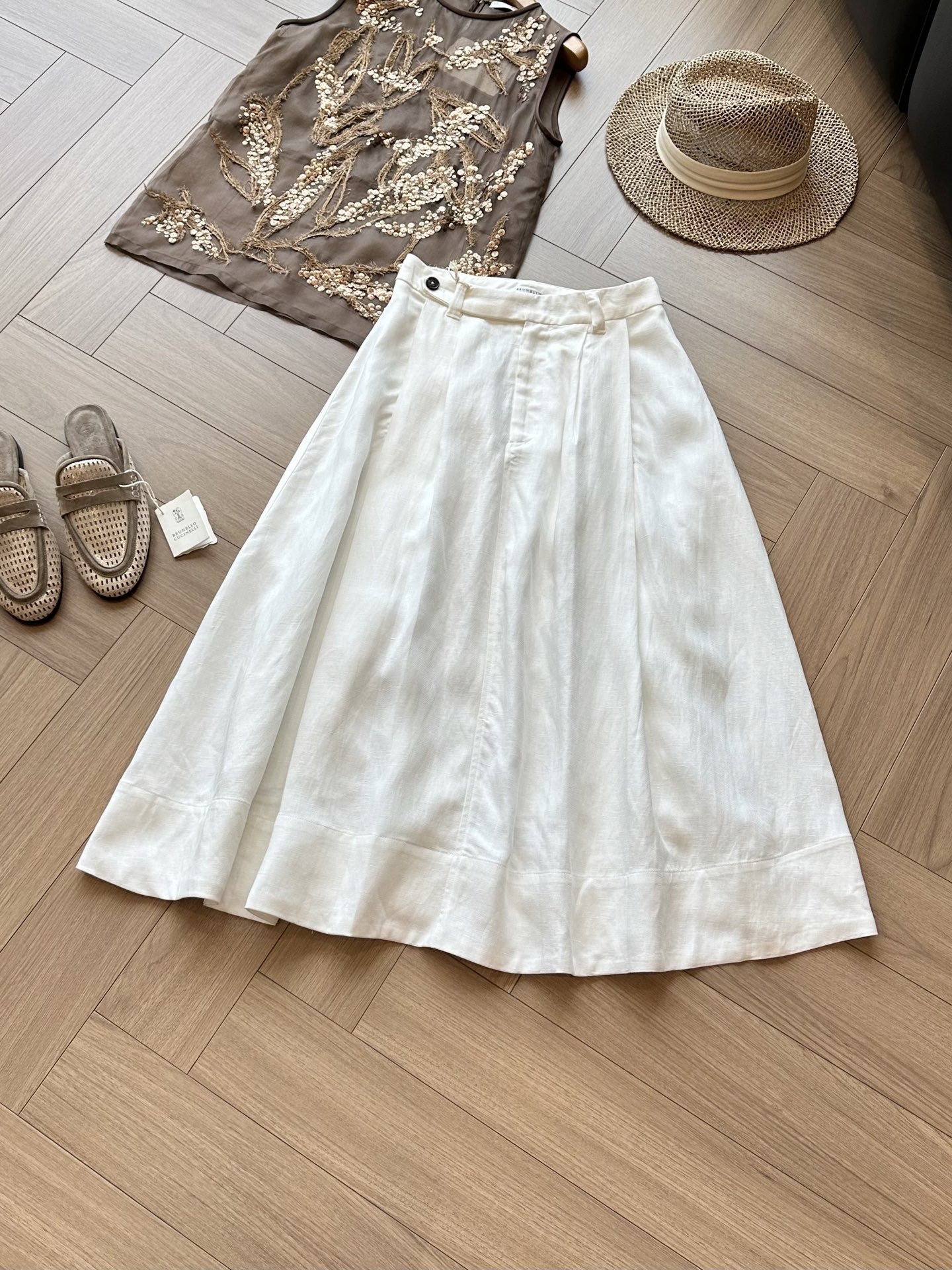 79e998aef541bff9d0cf0f59d0652e25.jpg