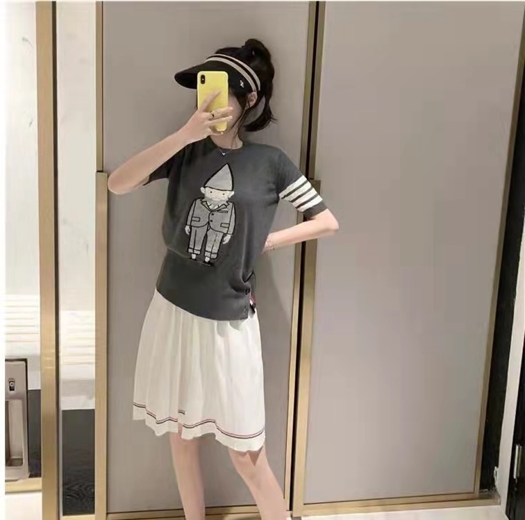 9d798358209326e263f0652e2a16a8f9.jpg