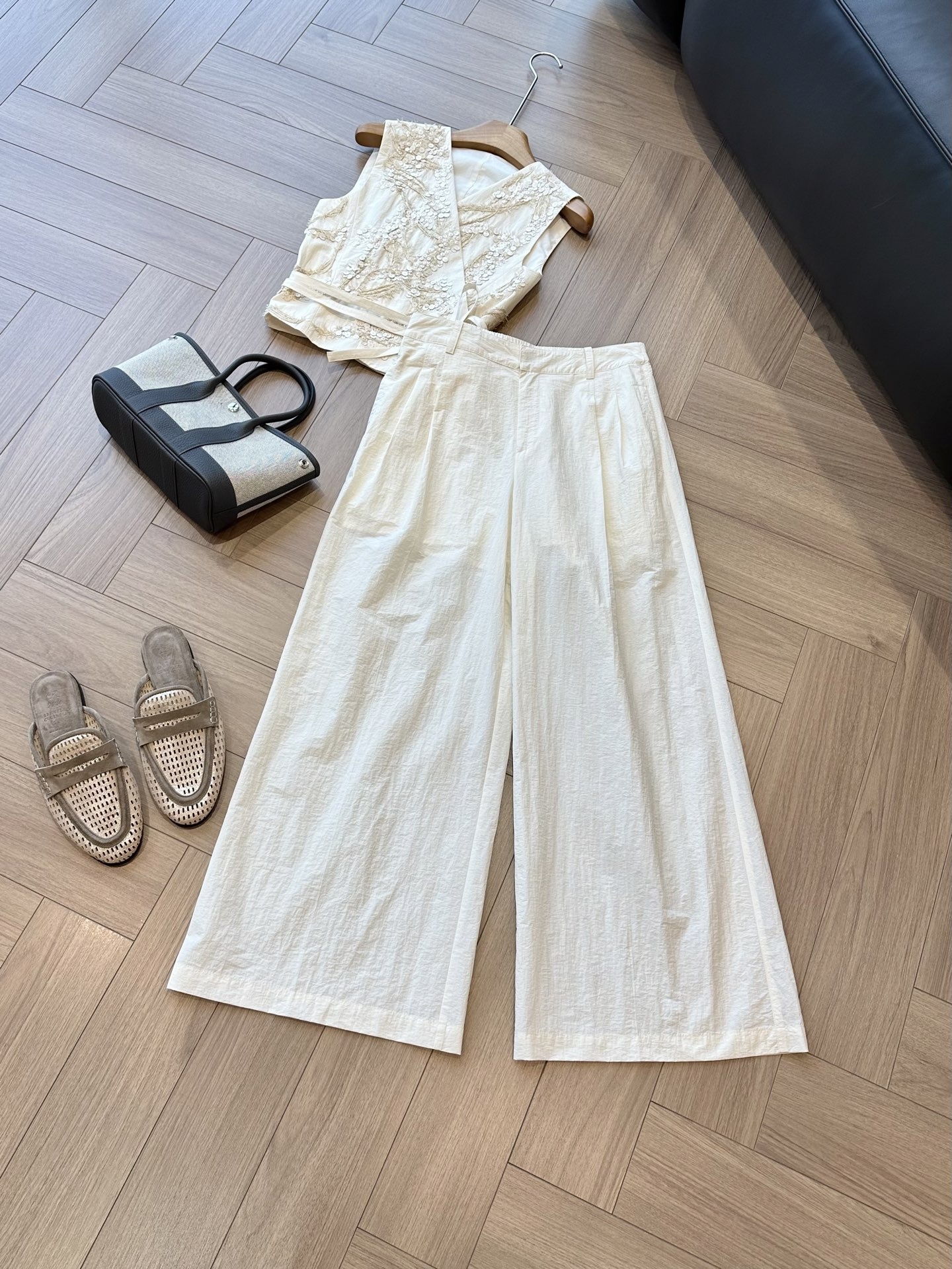 ba5906c0abb5481a7fe0fc1eebcecb2e.jpg