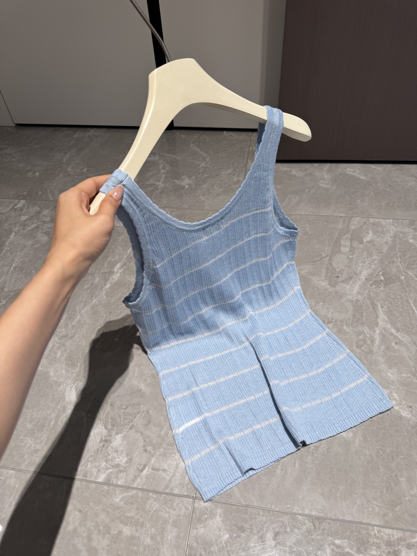 baf8a25cf6d2f5293be1f33ae26154a3.jpg