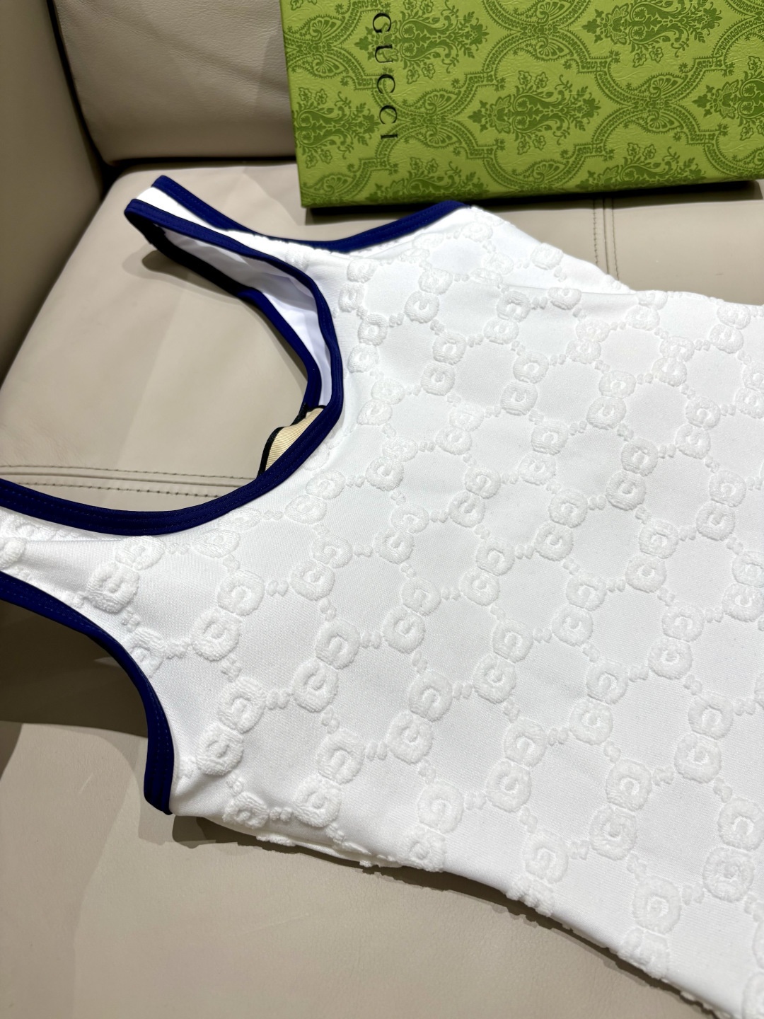 d112ceca4a333887dc465d6a3922ee92.jpg