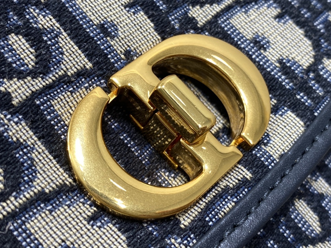 9ae2722331e291e69ceb604de66ba8ea.jpg