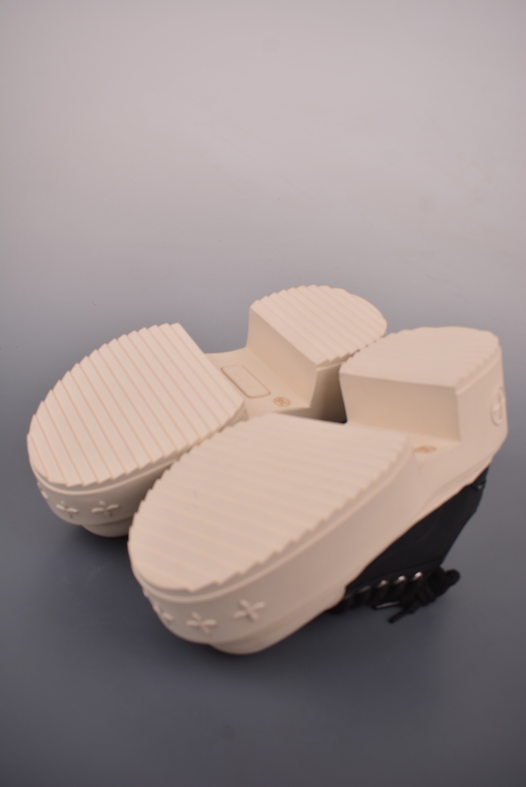 aedabb0af1263af3d115e2296f7a5ca3.jpg