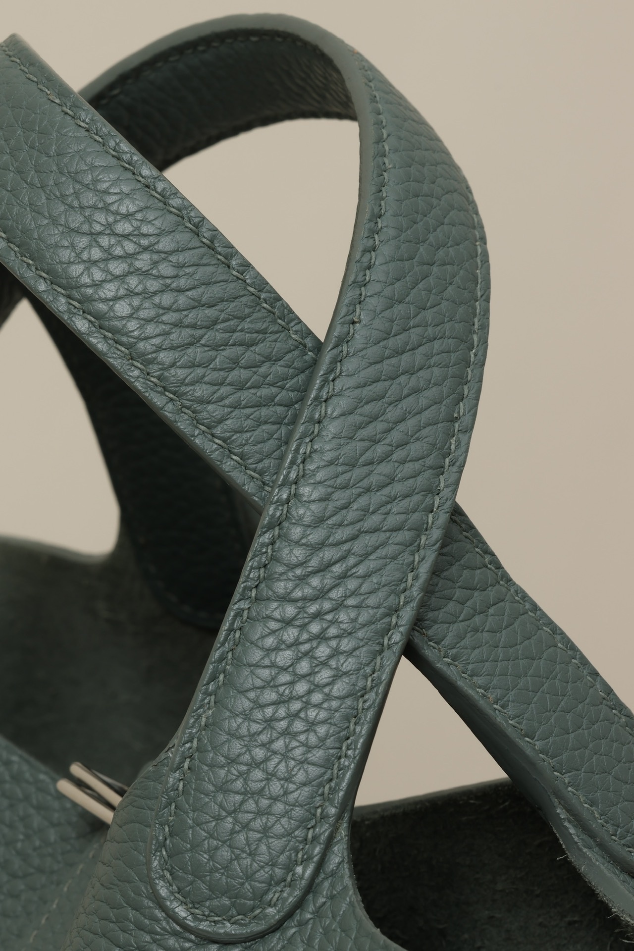 ad3306b849f58b2d71b02a099adf23fd.jpg