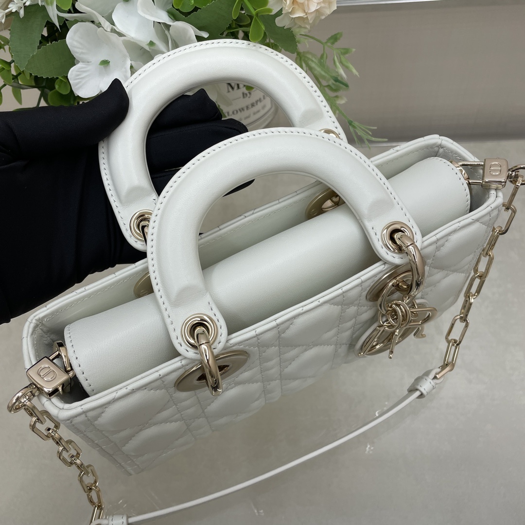 cc40421a4c4d87b043590abbd814c577.jpg