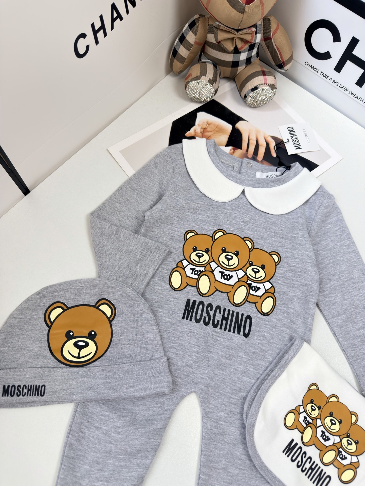 8d576d7554bc495a9420e1479a1e0ff3.jpg