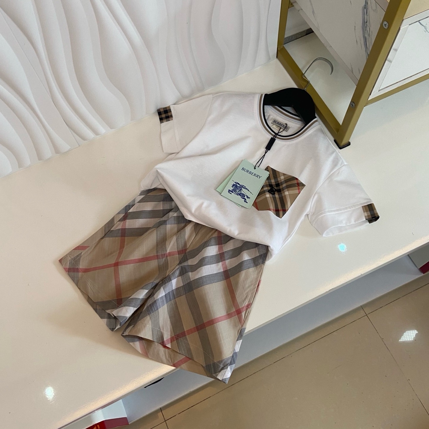a15a25cbcc3cf811f7c6ca9e52eaafe6.jpg