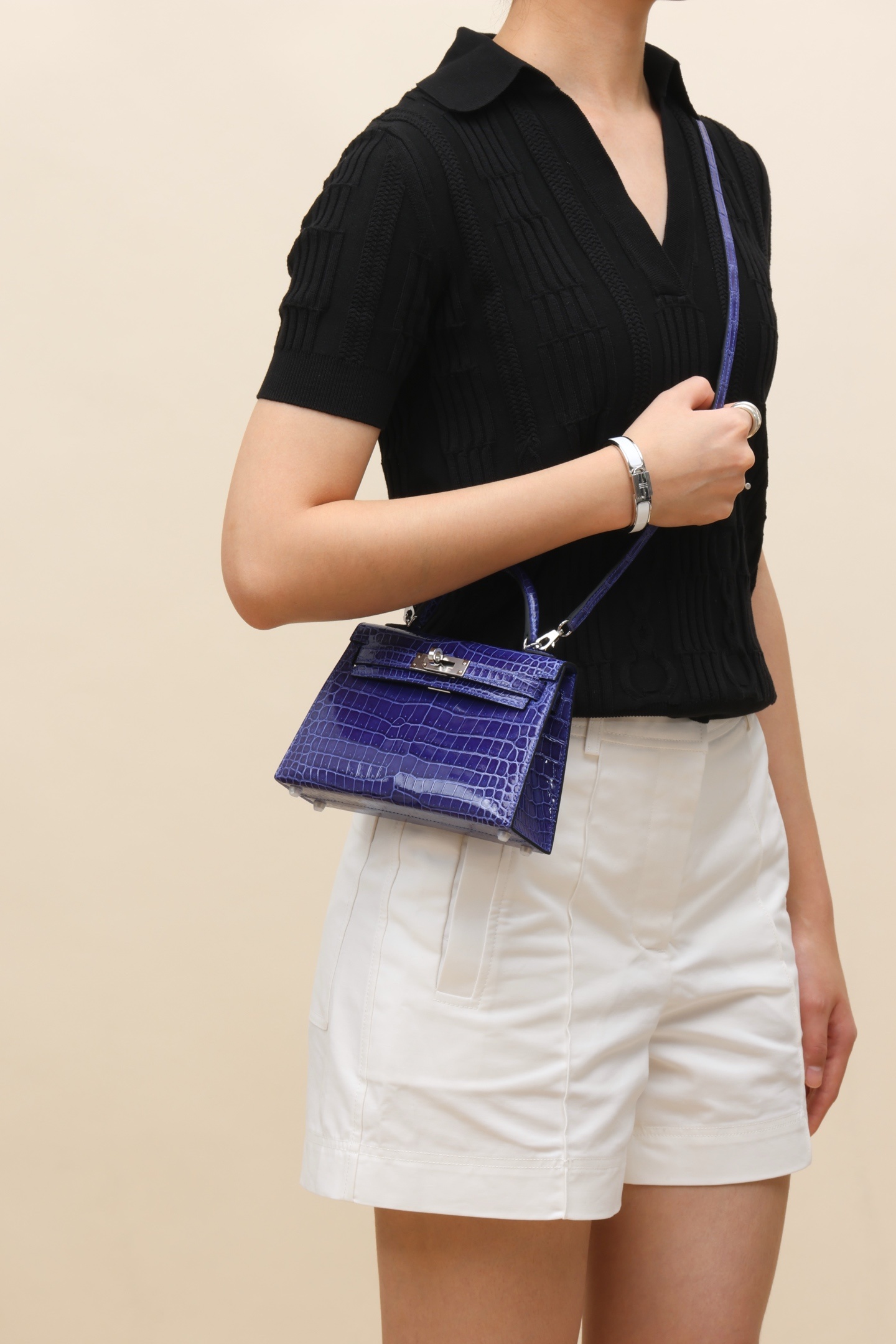 b30e378a9d41ed1e72bfac33ab64448a.jpg